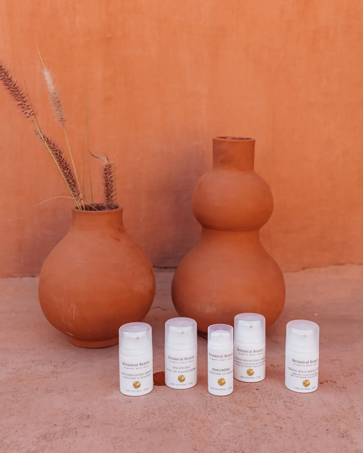 Day & Night Cream ambiance image 1