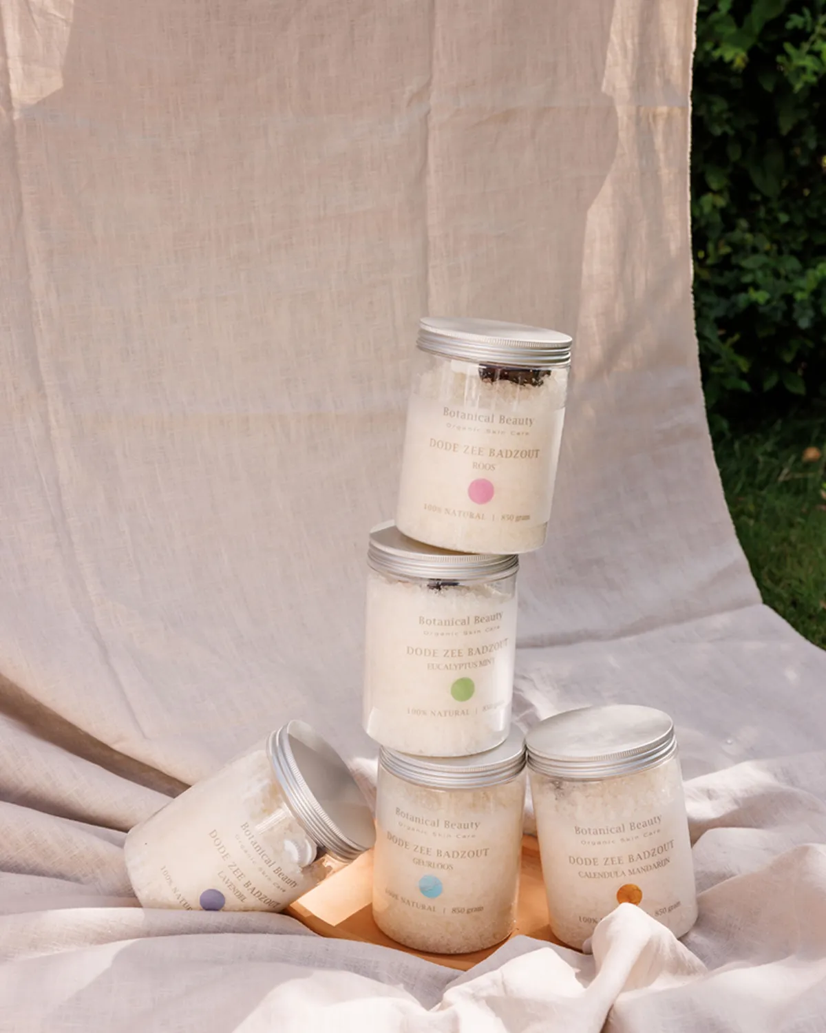 Dead Sea Bath Salt Eucalyptus Mint ambiance image 2