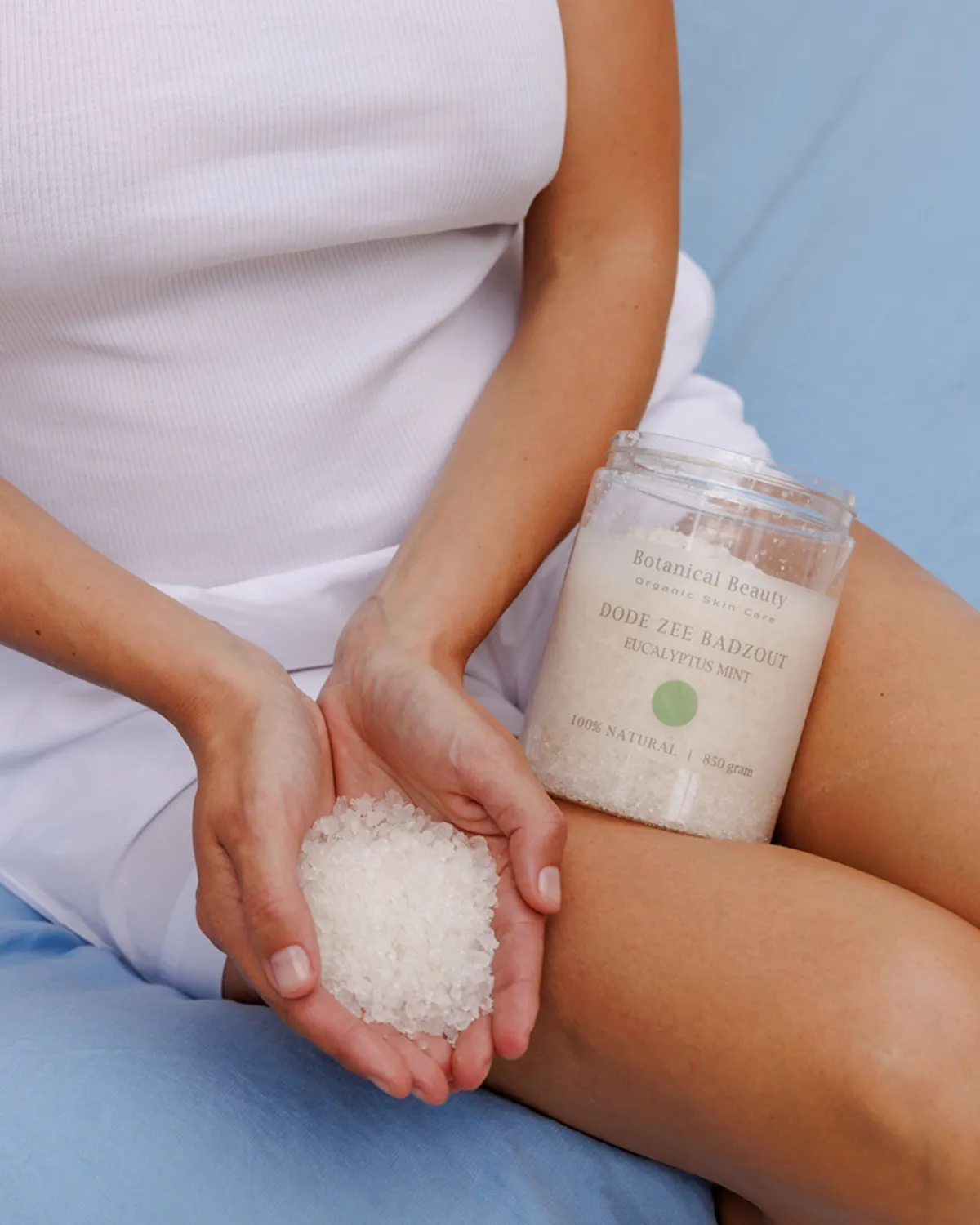 Dead Sea Bath Salt Eucalyptus Mint ambiance image 4