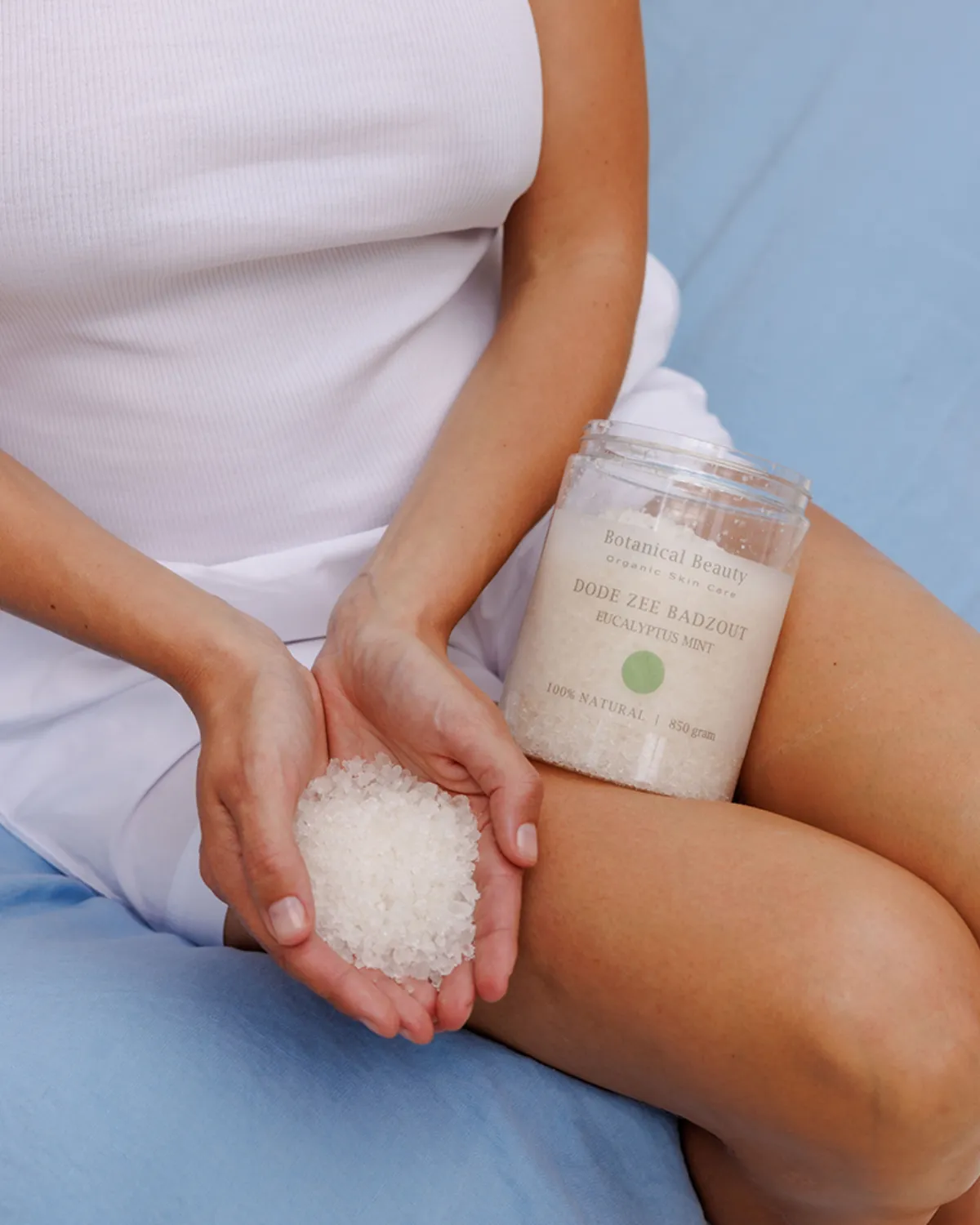 Dead Sea Bath Salt Eucalyptus Mint ambiance image 5