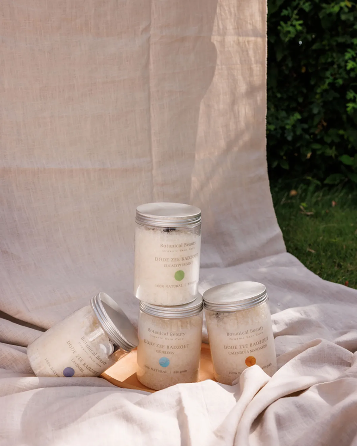 Dead Sea Bath Salt Rose ambiance image 1