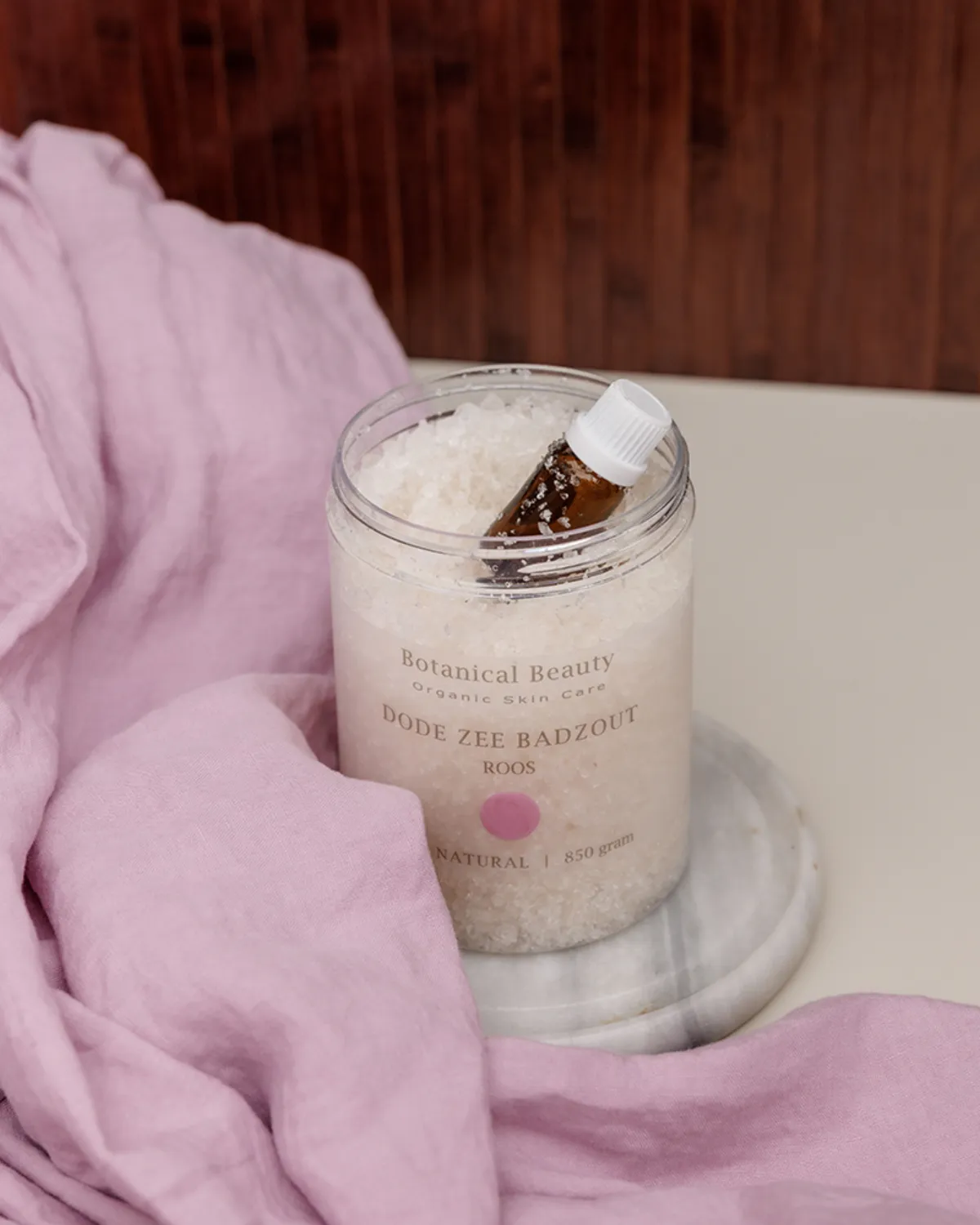 Dead Sea Bath Salt Rose ambiance image 5