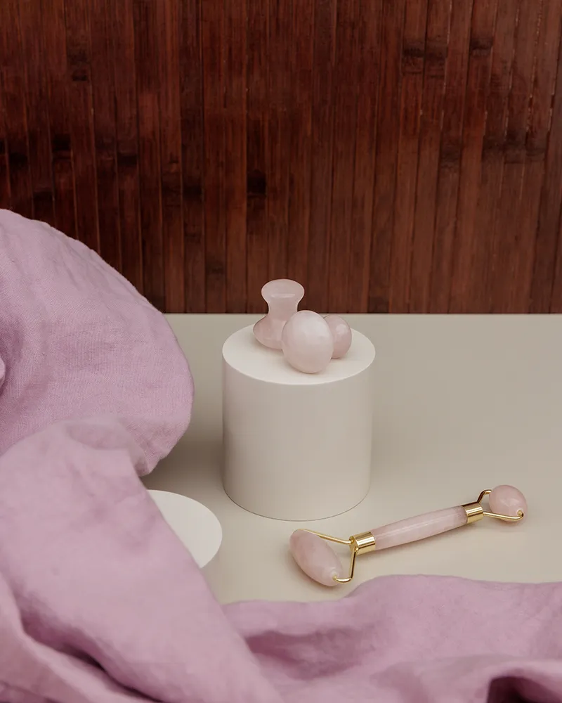 Massageroller Rozenkwarts sfeerbeeld 5