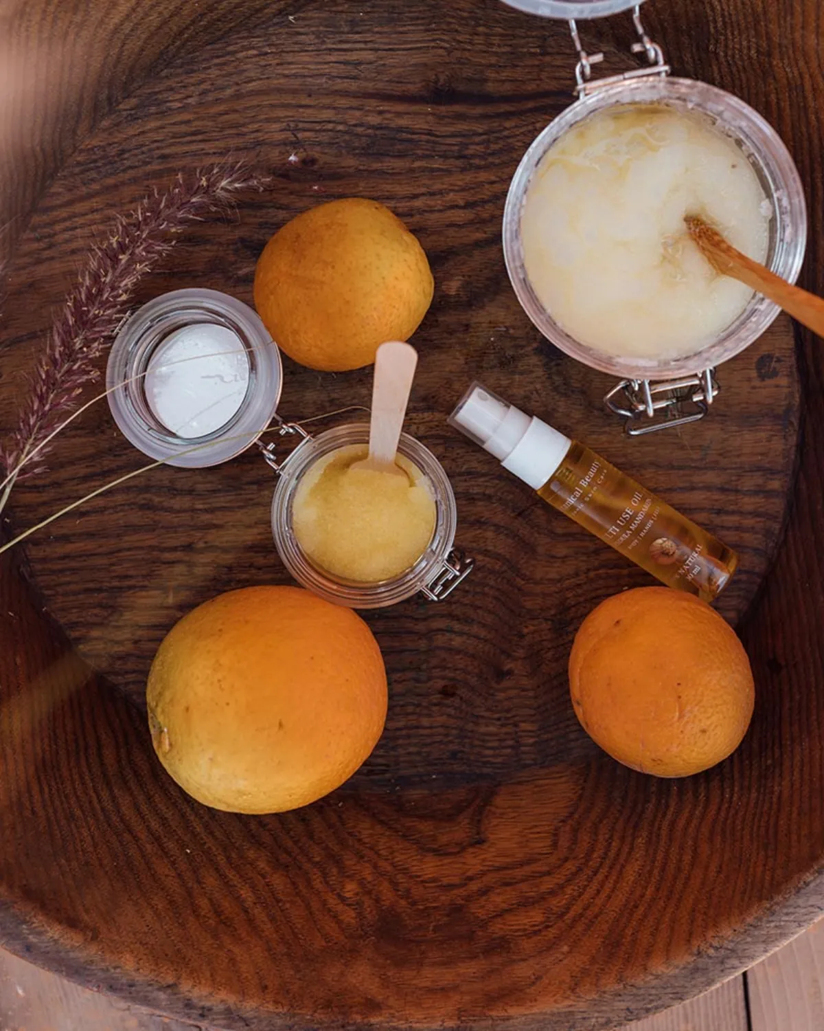 Multi Use Oil Calendula Mandarijn sfeerbeeld 5