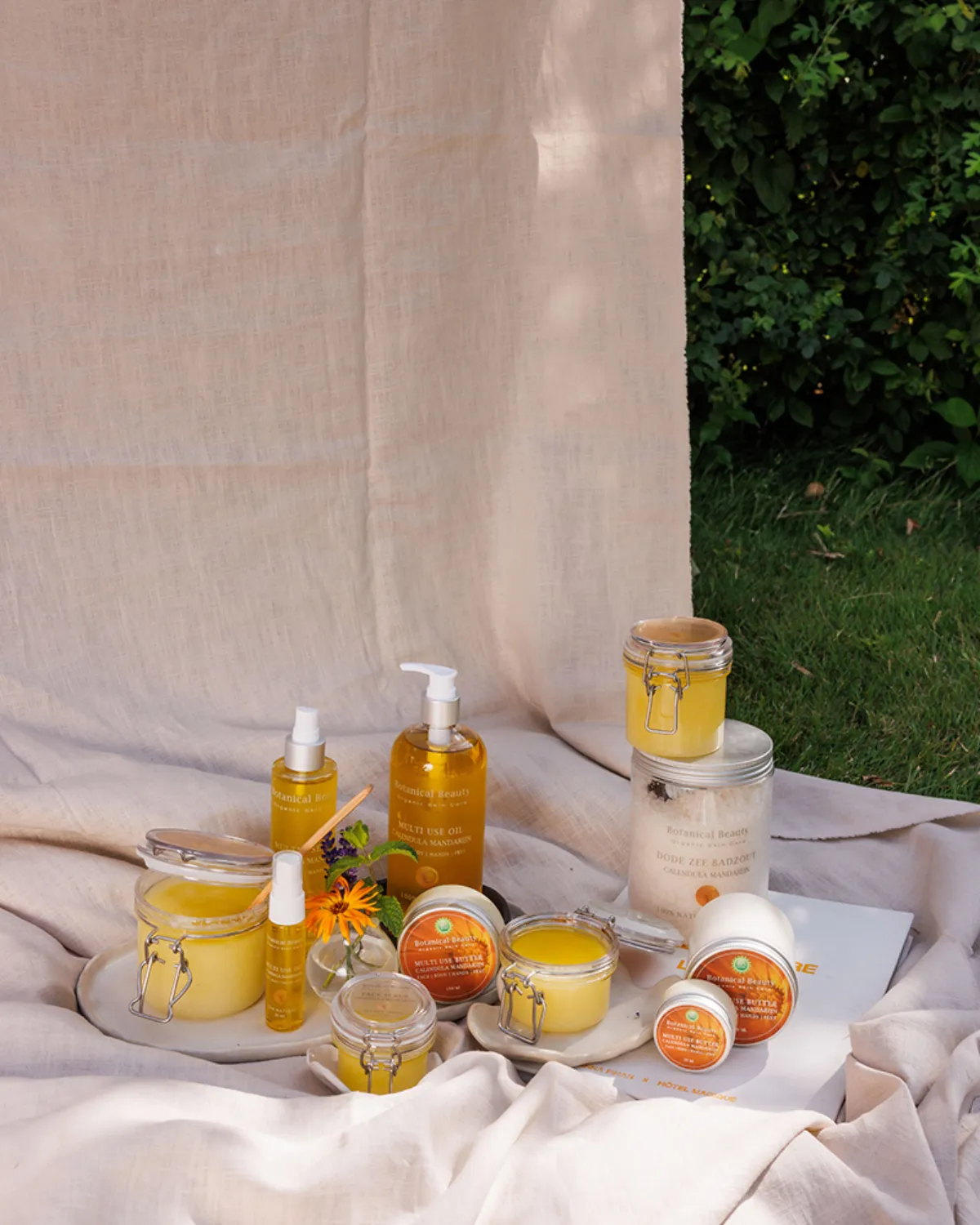 Multi Use Oil Calendula Mandarijn sfeerbeeld 6