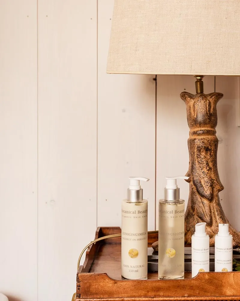 Toilettasje met Reinigingsmelk en -lotion ambiance image 3